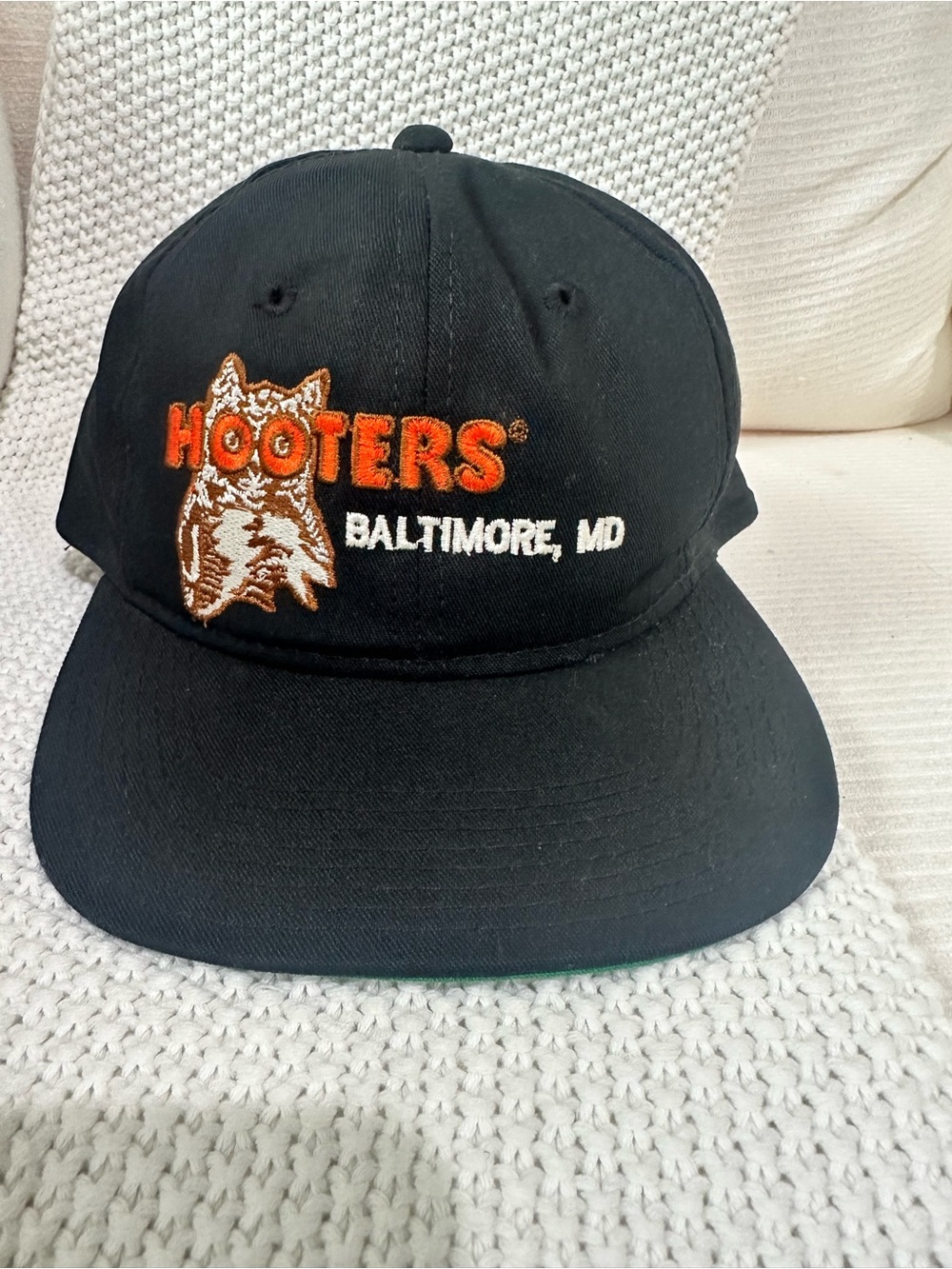 Vintage Hooters Baltimore, MD Snapback Hat - Black